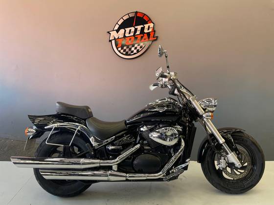 SUZUKI BOULEVARD M800 